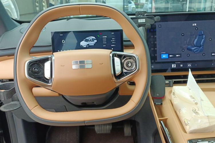 Used Geely Galaxy Xingjian 7 EM-i 2025 120km Navigator Edition Steering Wheel
