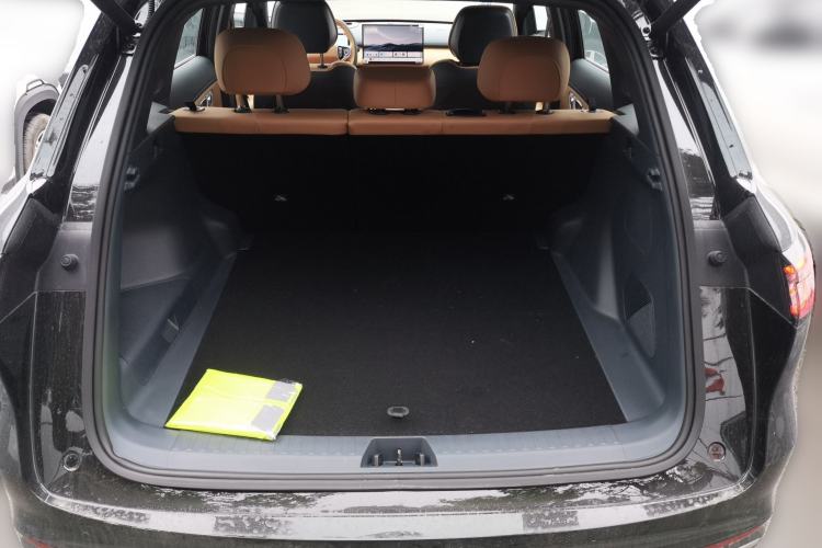Used Geely Galaxy Xingjian 7 EM-i 2025 120km Exploration+ Version Trunk