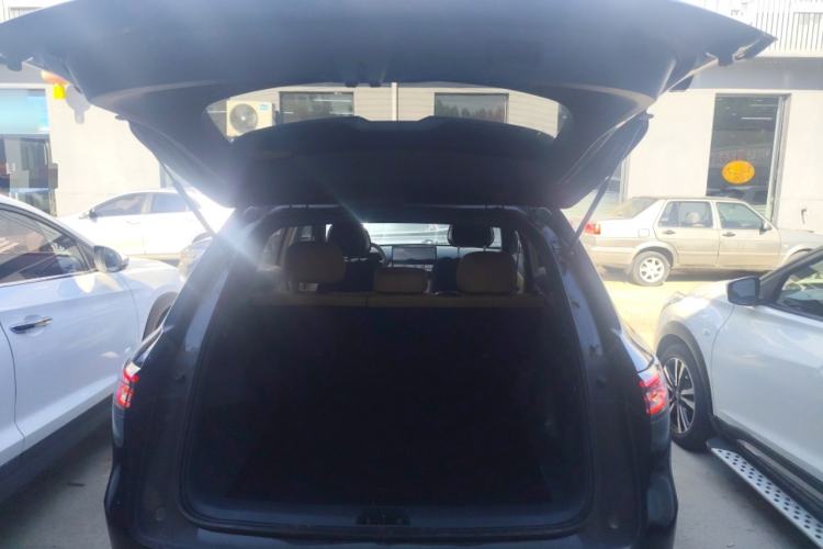 Used Geely Galaxy Xingjian 7 EM-i 2025 120km Launch+ Version Trunk