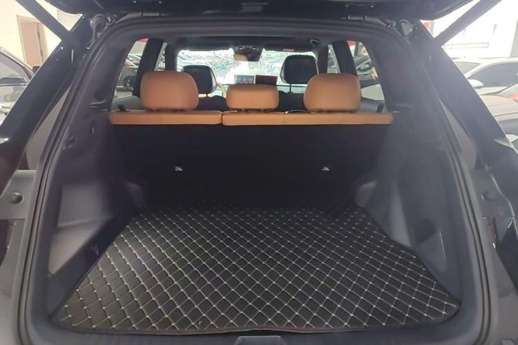 Used Geely Galaxy Xingjian 7 EM-i 2025 120km Navigator Edition Trunk