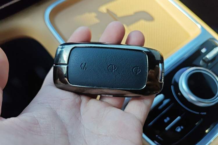 Used Geely Galaxy Xingjian 7 EM-i 2025 55 km Launch Edition Vehicle Key