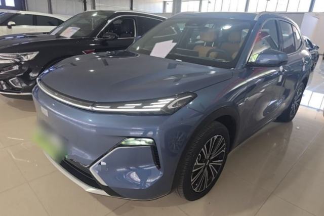 Used Geely Galaxy Xingjian 7 EM-i 2025 120km Navigator Edition
