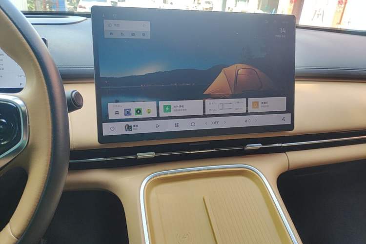 Used Geely Galaxy Xingjian 7 EM-i 2025 120km Navigator Edition Audio And AC Panel