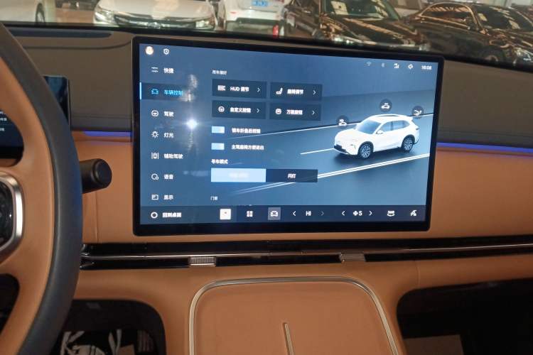 Used Geely Galaxy Xingjian 7 EM-i 2025 120km Navigator Edition Audio And AC Panel