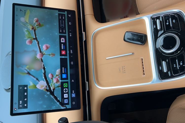 Used Geely Galaxy Xingjian 7 EM-i 2025 120km Navigator Edition Audio And AC Panel