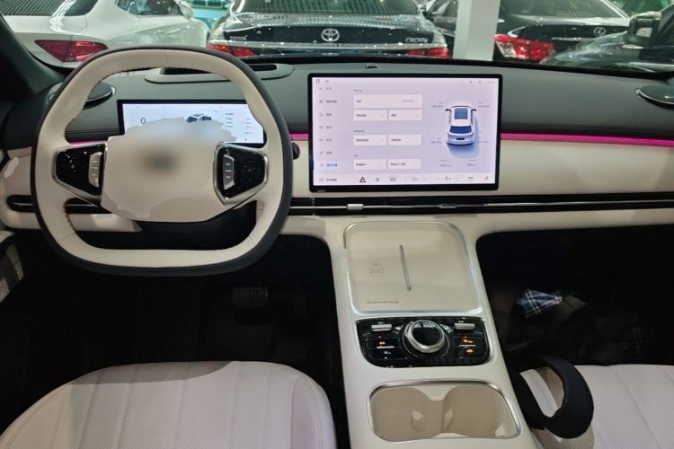 Used Geely Galaxy Xingjian 7 EM-i 2025 120km Navigator Edition Center Console