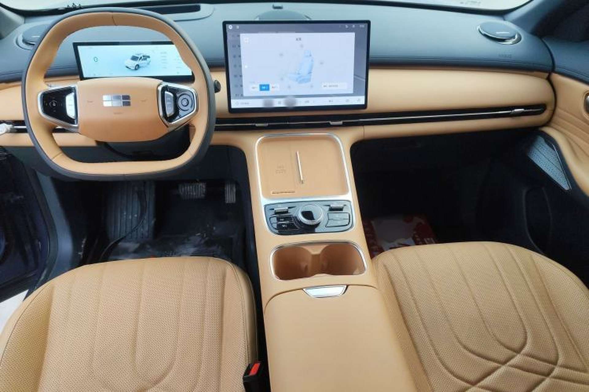Used Geely Galaxy Xingjian 7 EM-i 2025 120km Navigator Edition Center Console