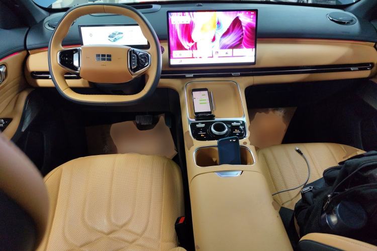 Used Geely Galaxy Xingjian 7 EM-i 2025 120km Navigator Edition Center Console