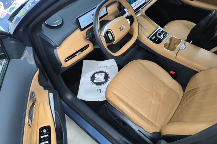 Used Geely Galaxy Xingjian 7 EM-i 2025 120km Navigator Edition Driver Seat