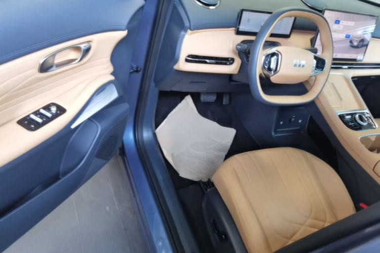 Used Geely Galaxy Xingjian 7 EM-i 2025 120km Navigator Edition Driver Seat