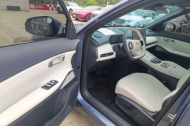 Used Geely Galaxy Xingjian 7 EM-i 2025 120km Navigator Edition Driver Seat