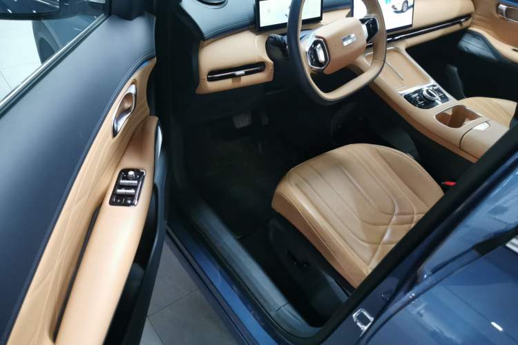 Used Geely Galaxy Xingjian 7 EM-i 2025 120km Navigator Edition Driver Seat