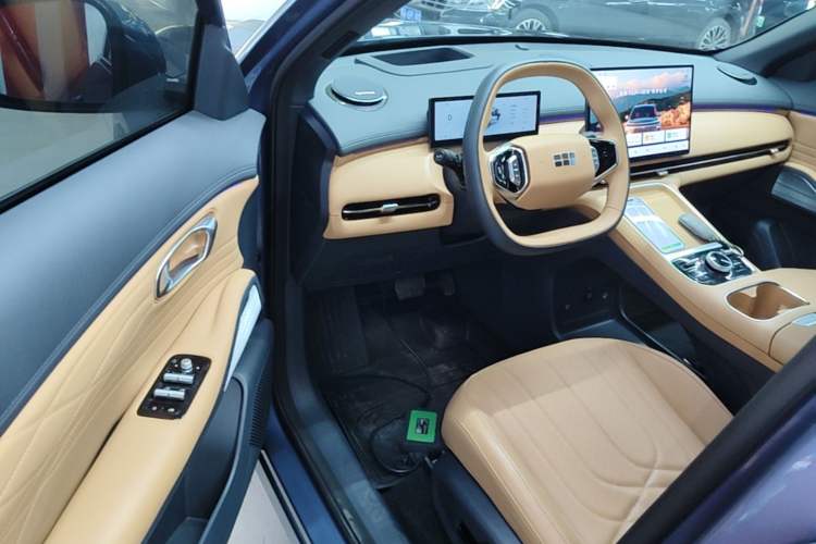 Used Geely Galaxy Xingjian 7 EM-i 2025 120km Navigator Edition Driver Seat