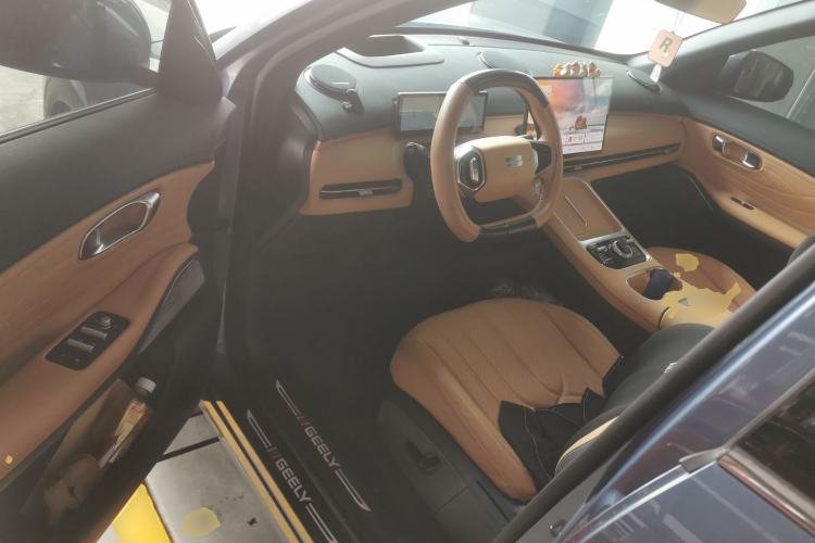Used Geely Galaxy Xingjian 7 EM-i 2025 120km Exploration+ Version Driver Seat