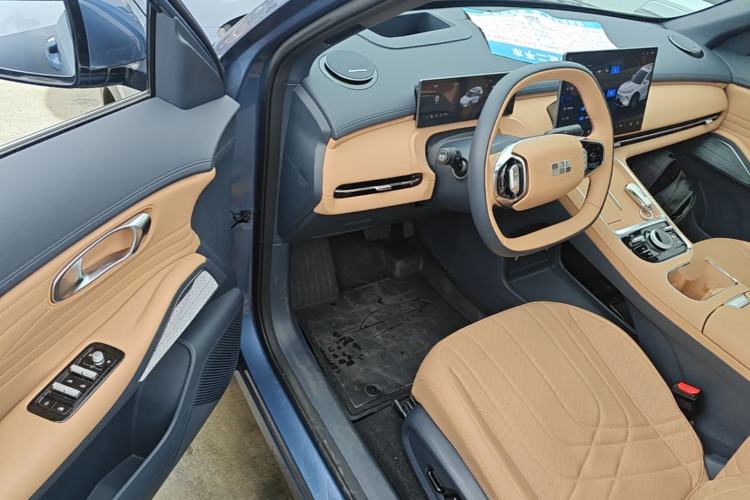 Used Geely Galaxy Xingjian 7 EM-i 2025 120km Navigator Edition Driver Seat