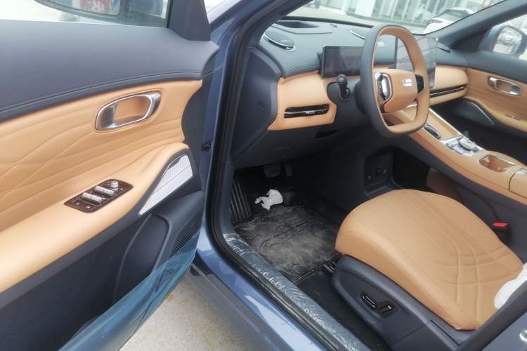 Used Geely Galaxy Xingjian 7 EM-i 2025 120km Navigator Edition Driver Seat