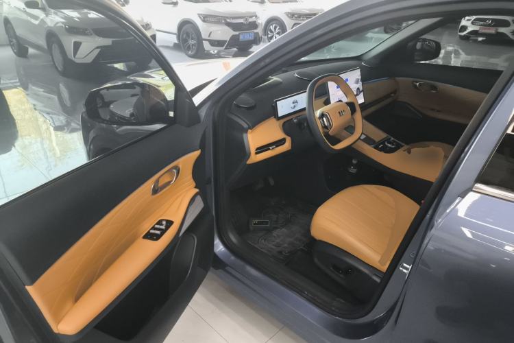 Used Geely Galaxy Xingjian 7 EM-i 2025 120km Navigator Edition Driver Seat
