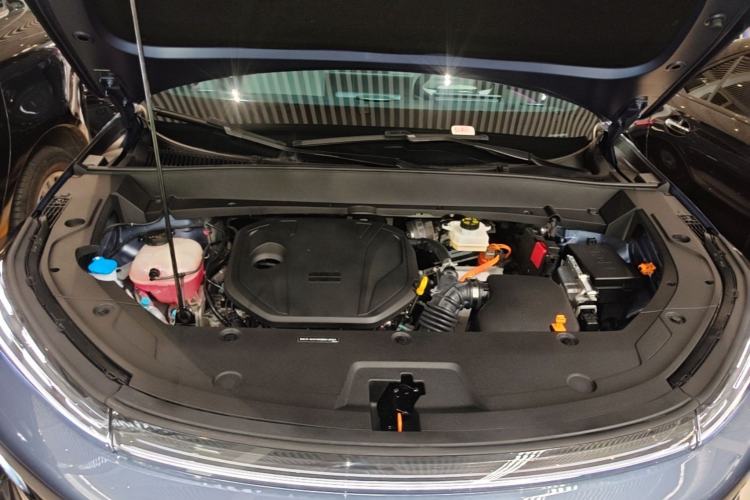 Used Geely Galaxy Xingjian 7 EM-i 2025 120km Navigator Edition Engine Bay