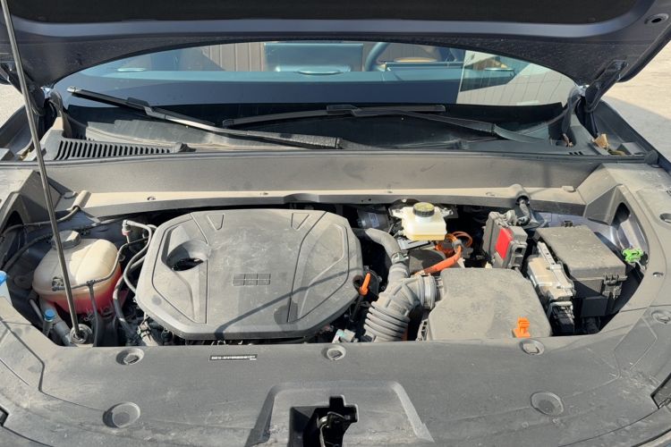 Used Geely Galaxy Xingjian 7 EM-i 2025 120km Navigator Edition Engine Bay