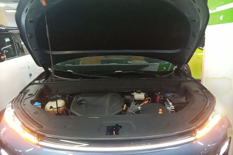 Used Geely Galaxy Xingjian 7 EM-i 2025 120km Navigator Edition Engine Bay