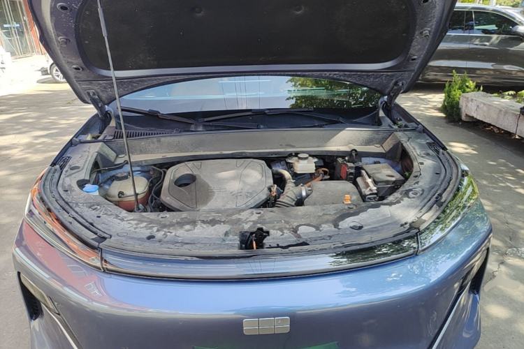 Used Geely Galaxy Xingjian 7 EM-i 2025 120km Navigator Edition Engine Bay