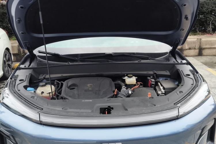 Used Geely Galaxy Xingjian 7 EM-i 2025 120km Navigator Edition Engine Bay