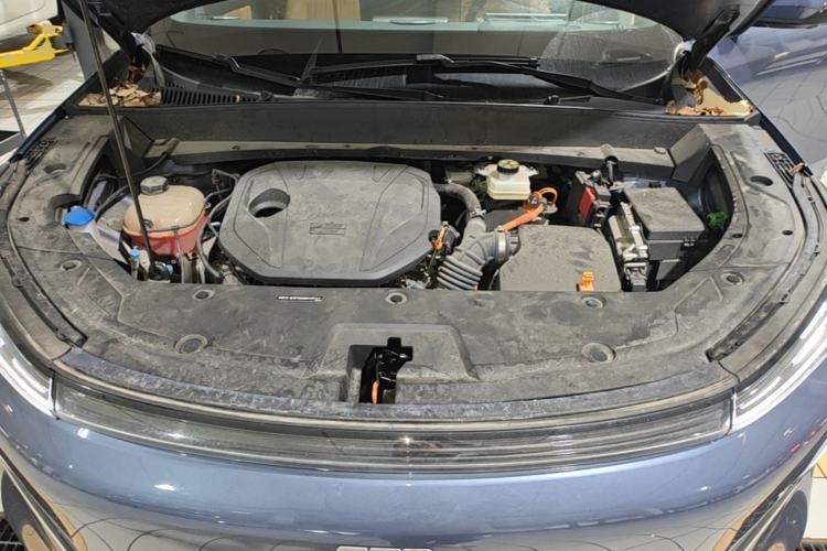 Used Geely Galaxy Xingjian 7 EM-i 2025 120km Navigator Edition Engine Bay