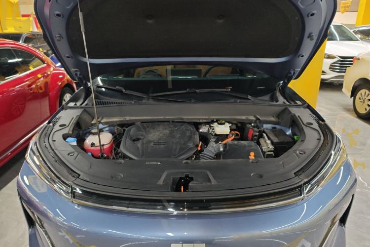 Used Geely Galaxy Xingjian 7 EM-i 2025 120km Navigator Edition Engine Bay