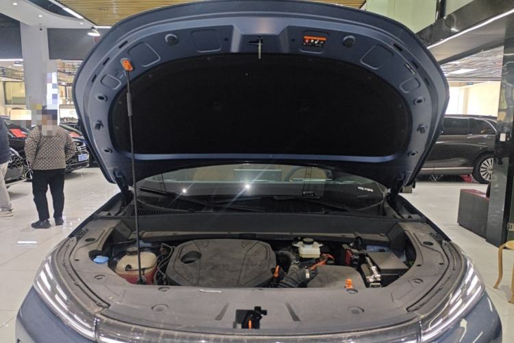 Used Geely Galaxy Xingjian 7 EM-i 2025 120km Navigator Edition Engine Bay