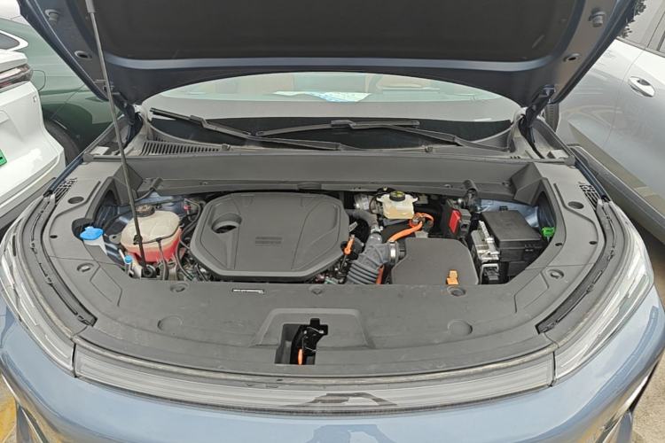 Used Geely Galaxy Xingjian 7 EM-i 2025 120km Navigator Edition Engine Bay