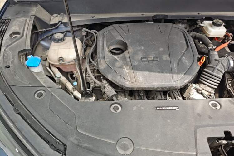 Used Geely Galaxy Xingjian 7 EM-i 2025 120km Navigator Edition Engine Bay Right