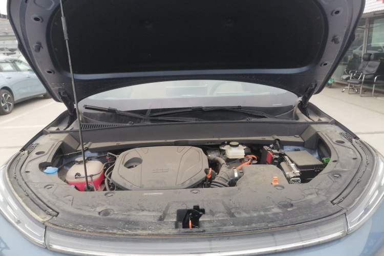 Used Geely Galaxy Xingjian 7 EM-i 2025 120km Navigator Edition Engine Bay