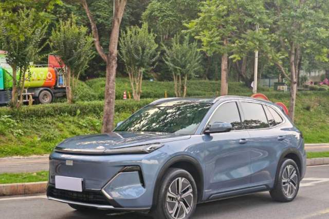 Used Geely Galaxy Xingjian 7 EM-i 2025 120km Exploration+ Version