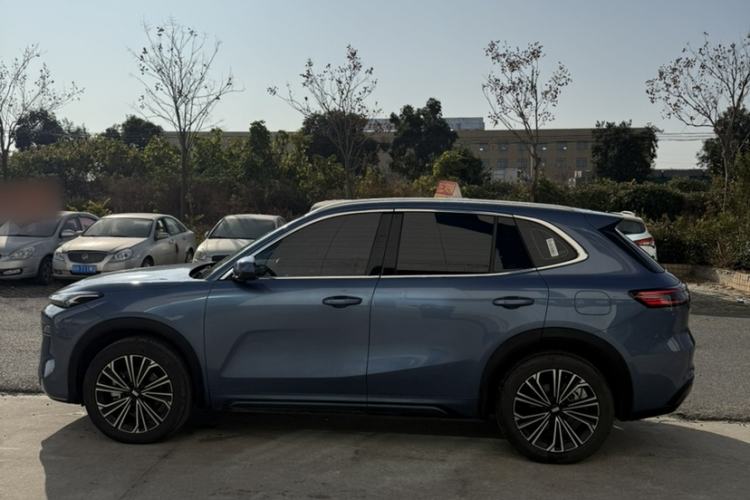 Used Geely Galaxy Xingjian 7 EM-i 2025 120km Navigator Edition Exterior 2