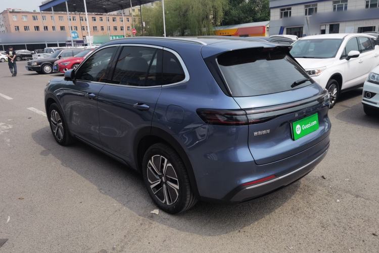 Used Geely Galaxy Xingjian 7 EM-i 2025 120km Exploration+ Version Exterior 2