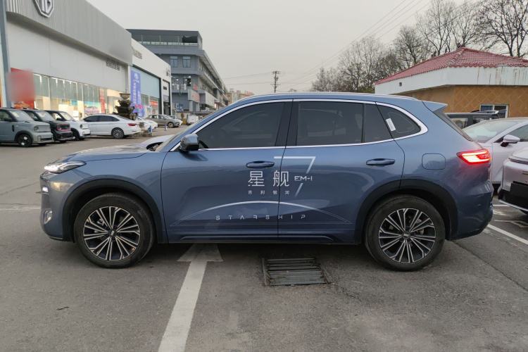 Used Geely Galaxy Xingjian 7 EM-i 2025 120km Navigator Edition Exterior 3