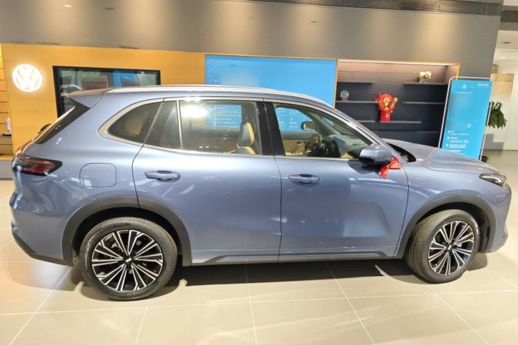 Used Geely Galaxy Xingjian 7 EM-i 2025 120km Navigator Edition Exterior 3