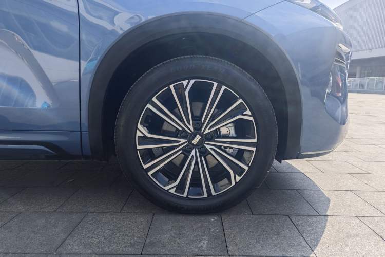 Used Geely Galaxy Xingjian 7 EM-i 2025 120km Navigator Edition Exterior 4