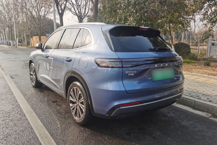 Used Geely Galaxy Xingjian 7 EM-i 2025 120km Navigator Edition Exterior 5