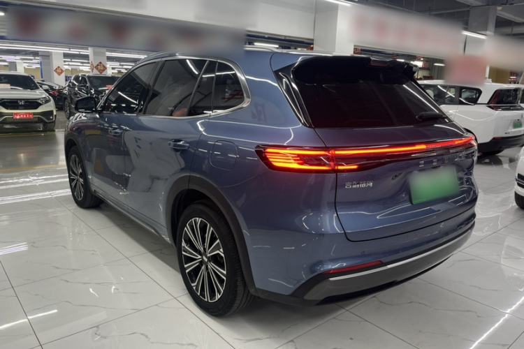 Used Geely Galaxy Xingjian 7 EM-i 2025 120km Navigator Edition Exterior 5