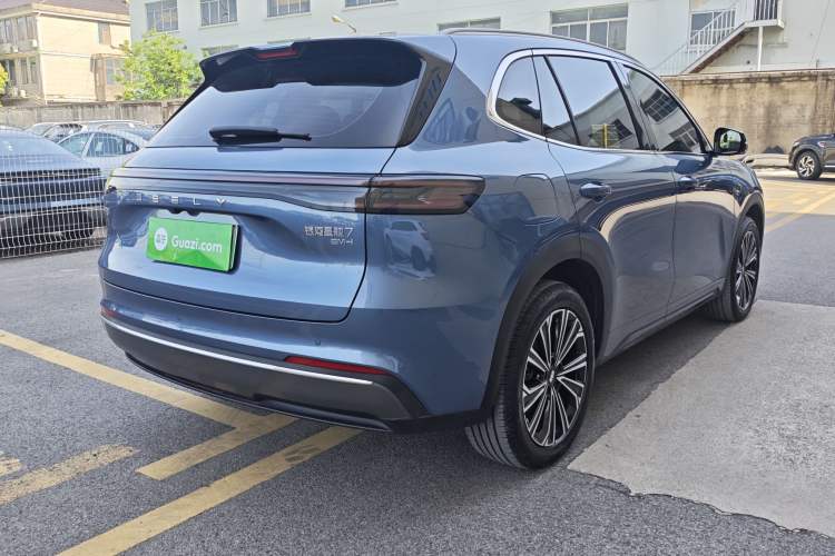 Used Geely Galaxy Xingjian 7 EM-i 2025 120km Navigator Edition Exterior 6