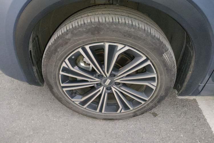Used Geely Galaxy Xingjian 7 EM-i 2025 120km Navigator Edition Exterior 7