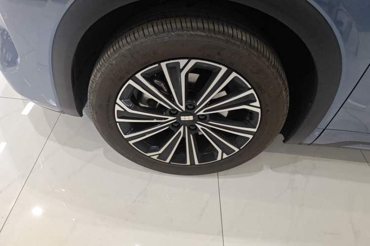 Used Geely Galaxy Xingjian 7 EM-i 2025 120km Navigator Edition Exterior 7