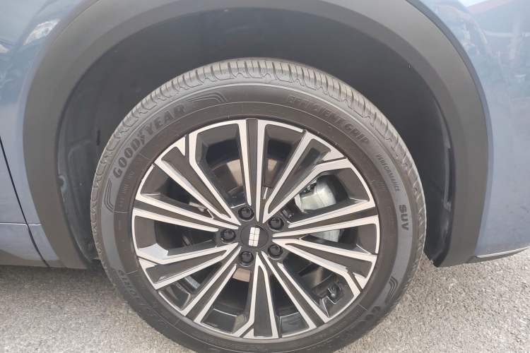 Used Geely Galaxy Xingjian 7 EM-i 2025 120km Navigator Edition Exterior 8