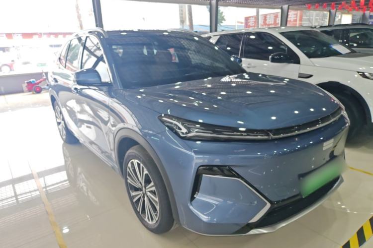 Used Geely Galaxy Xingjian 7 EM-i 2025 120km Exploration+ Version Front Right 45 Deg
