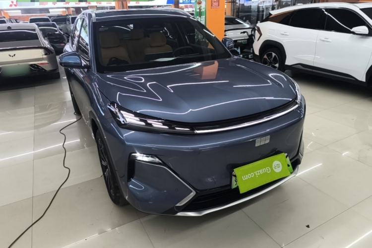 Used Geely Galaxy Xingjian 7 EM-i 2025 120km Navigator Edition Front Right 45 Deg