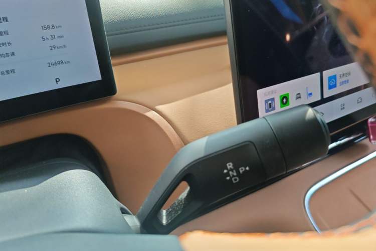 Used Geely Galaxy Xingjian 7 EM-i 2025 120km Navigator Edition Gear Lever