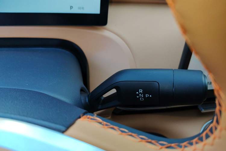 Used Geely Galaxy Xingjian 7 EM-i 2025 120km Exploration+ Version Gear Lever