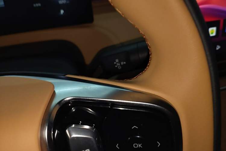 Used Geely Galaxy Xingjian 7 EM-i 2025 120km Navigator Edition Gear Lever