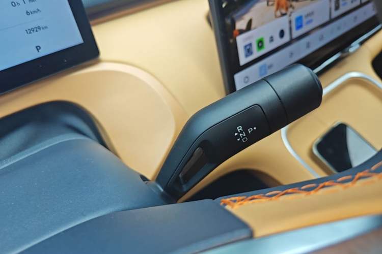 Used Geely Galaxy Xingjian 7 EM-i 2025 120km Navigator Edition Gear Lever